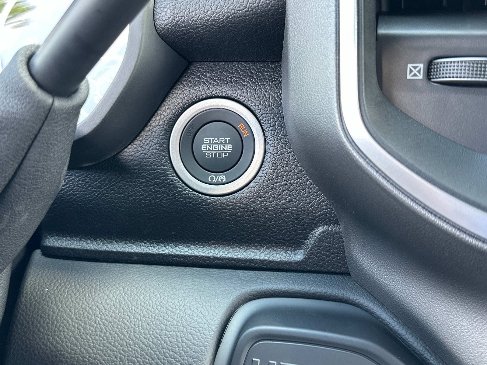 2025 RAM 2500 Big Horn - Photo 28