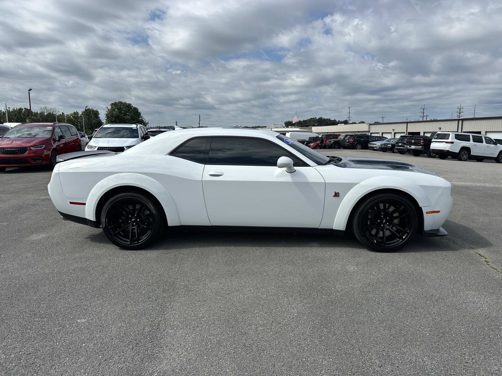 2023 Dodge Challenger R/T Scat Pack Widebody photo 3