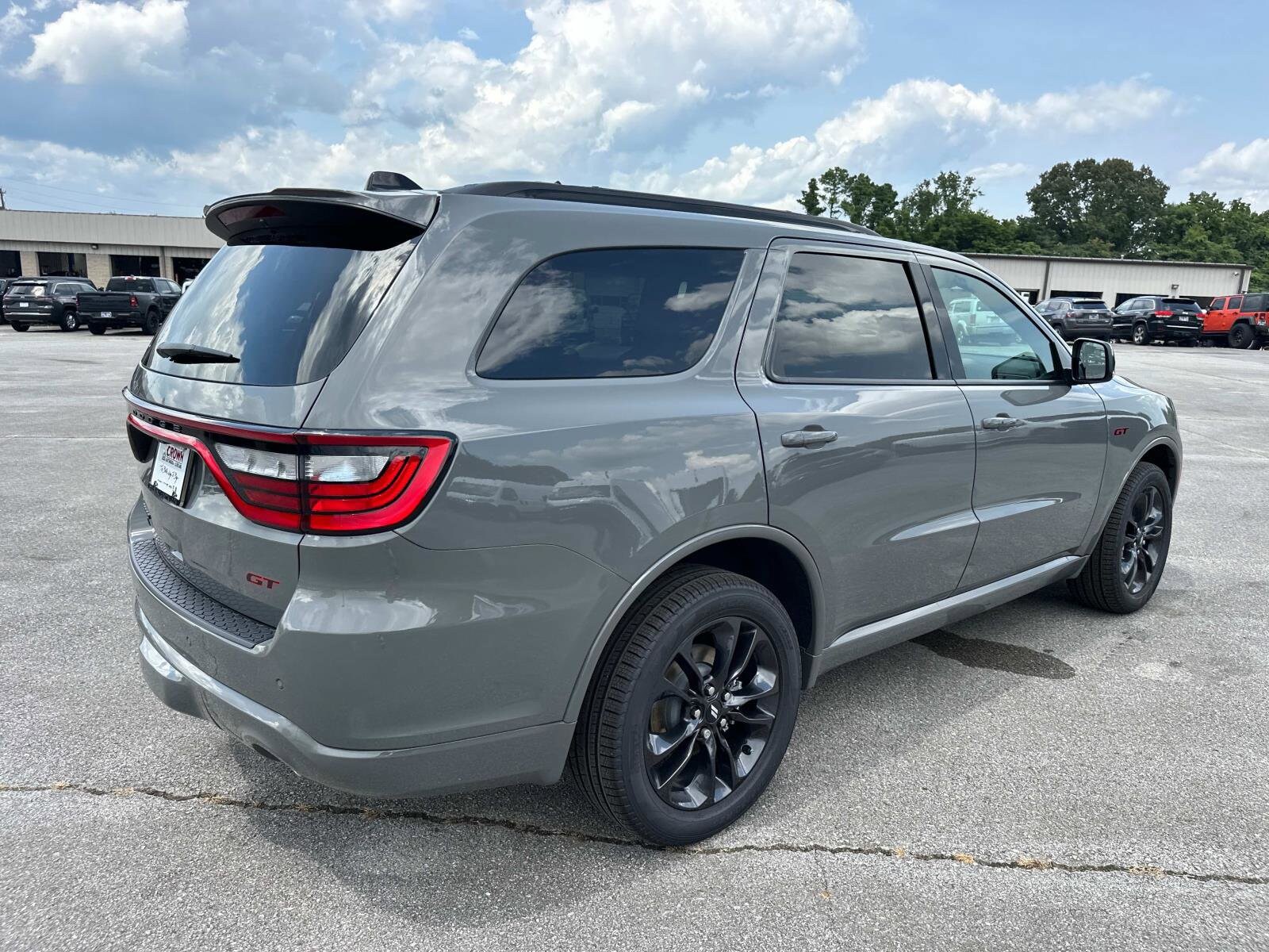 2025 Dodge Durango GT photo 2