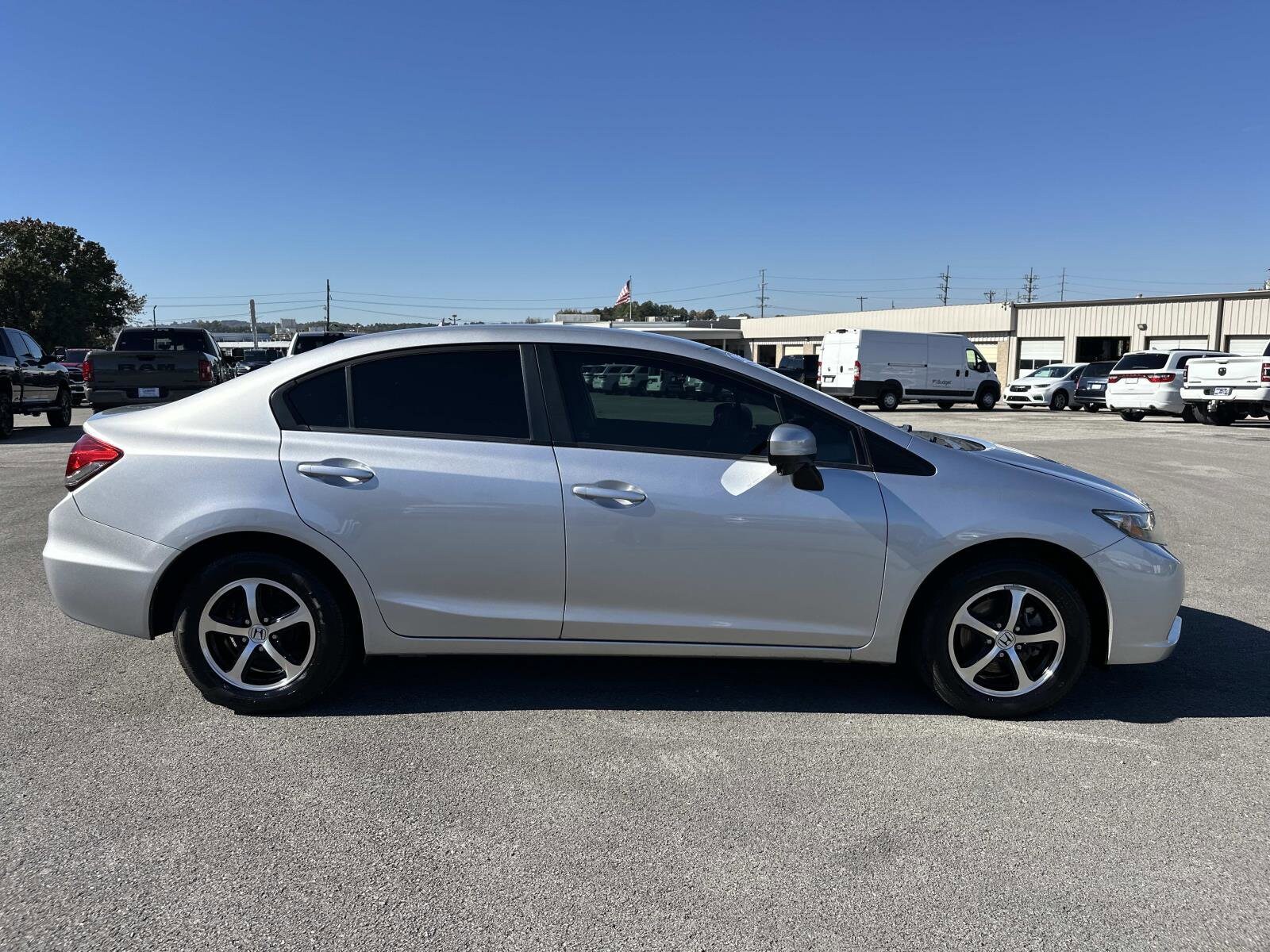 2015 Honda Civic SE photo 3