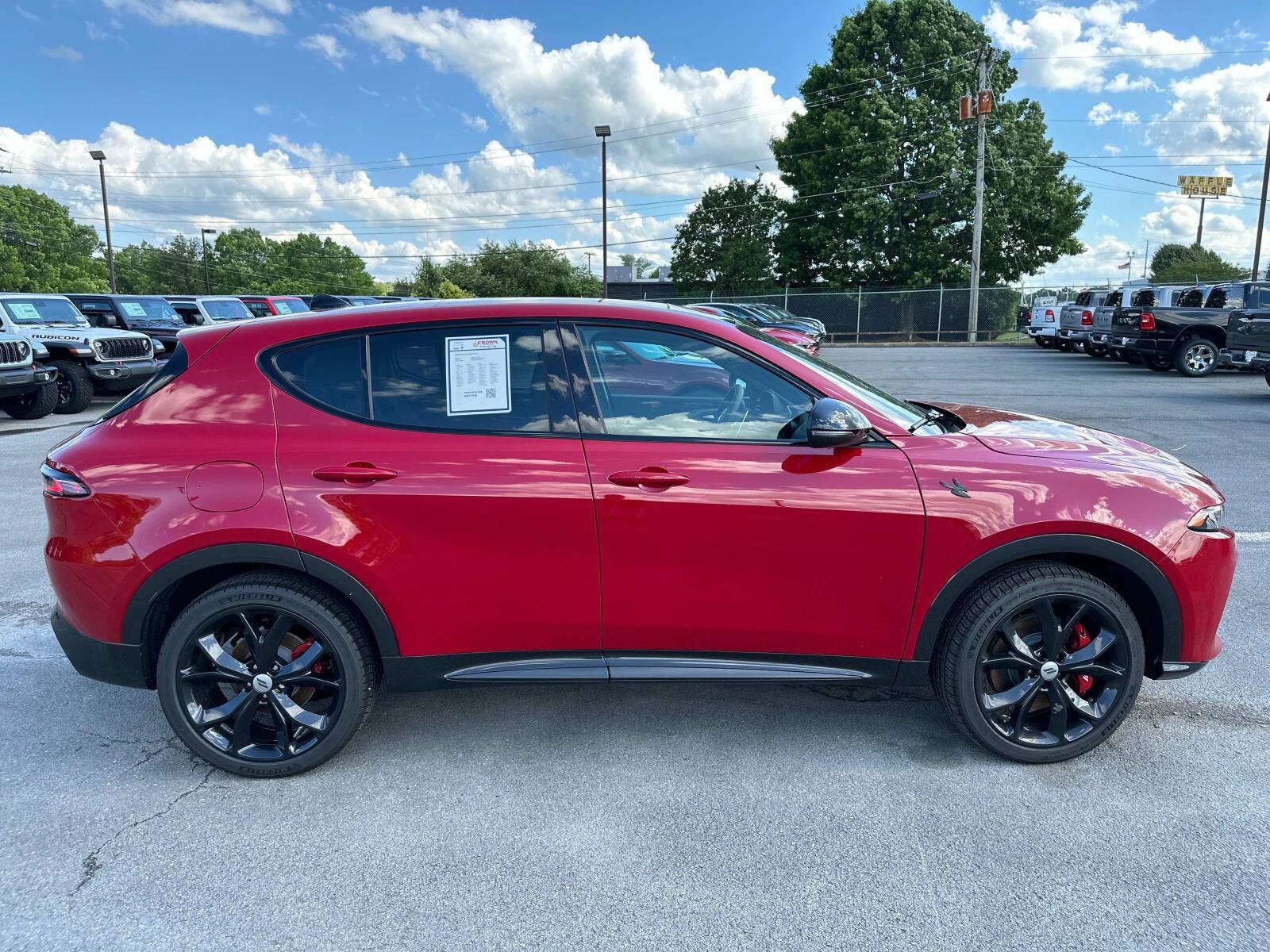 2024 Dodge Hornet R/T Plus photo 3