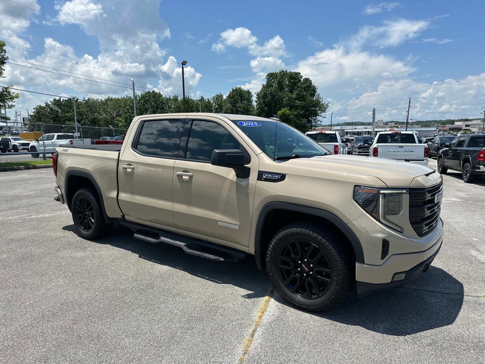 2023 Gmc Sierra 1500 Elevation photo 2