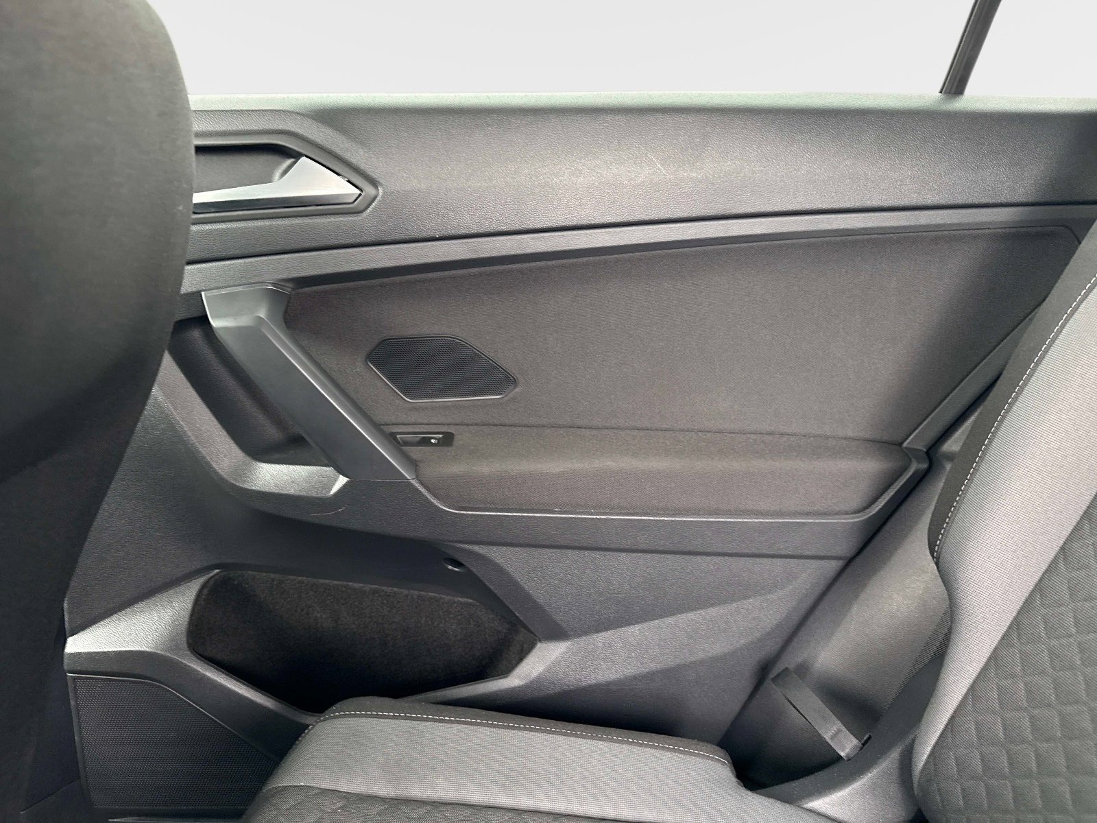 2021 Volkswagen Tiguan S - Photo 16