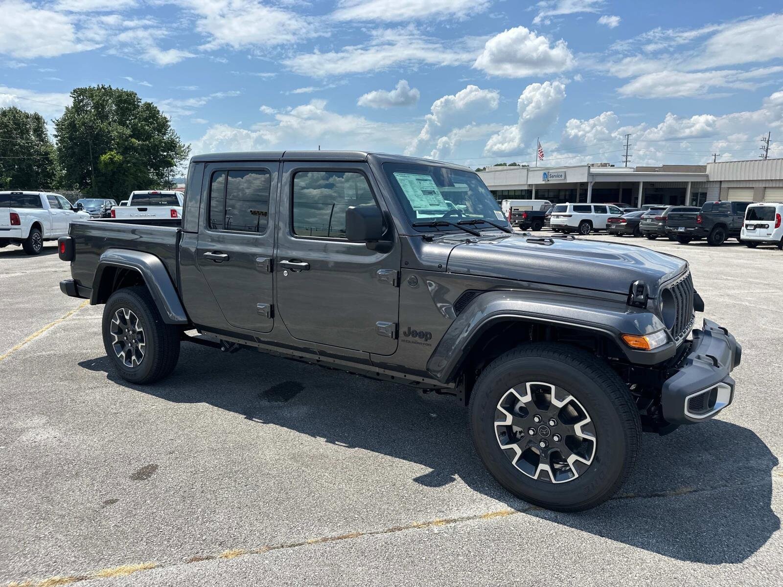 2025 Jeep Gladiator Sport photo 2