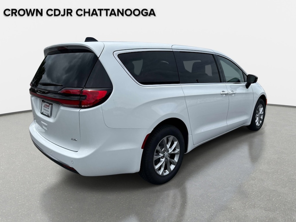 New 2027 Chrysler Pacifica Select Passenger Van
