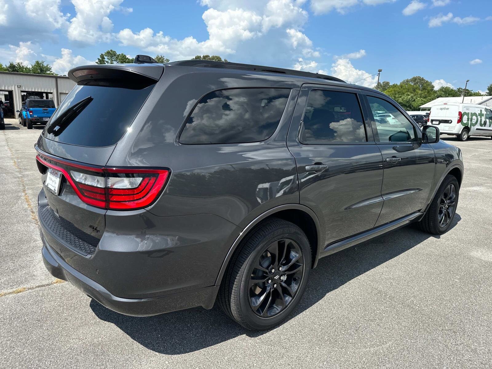 2025 Dodge Durango R/T photo 4