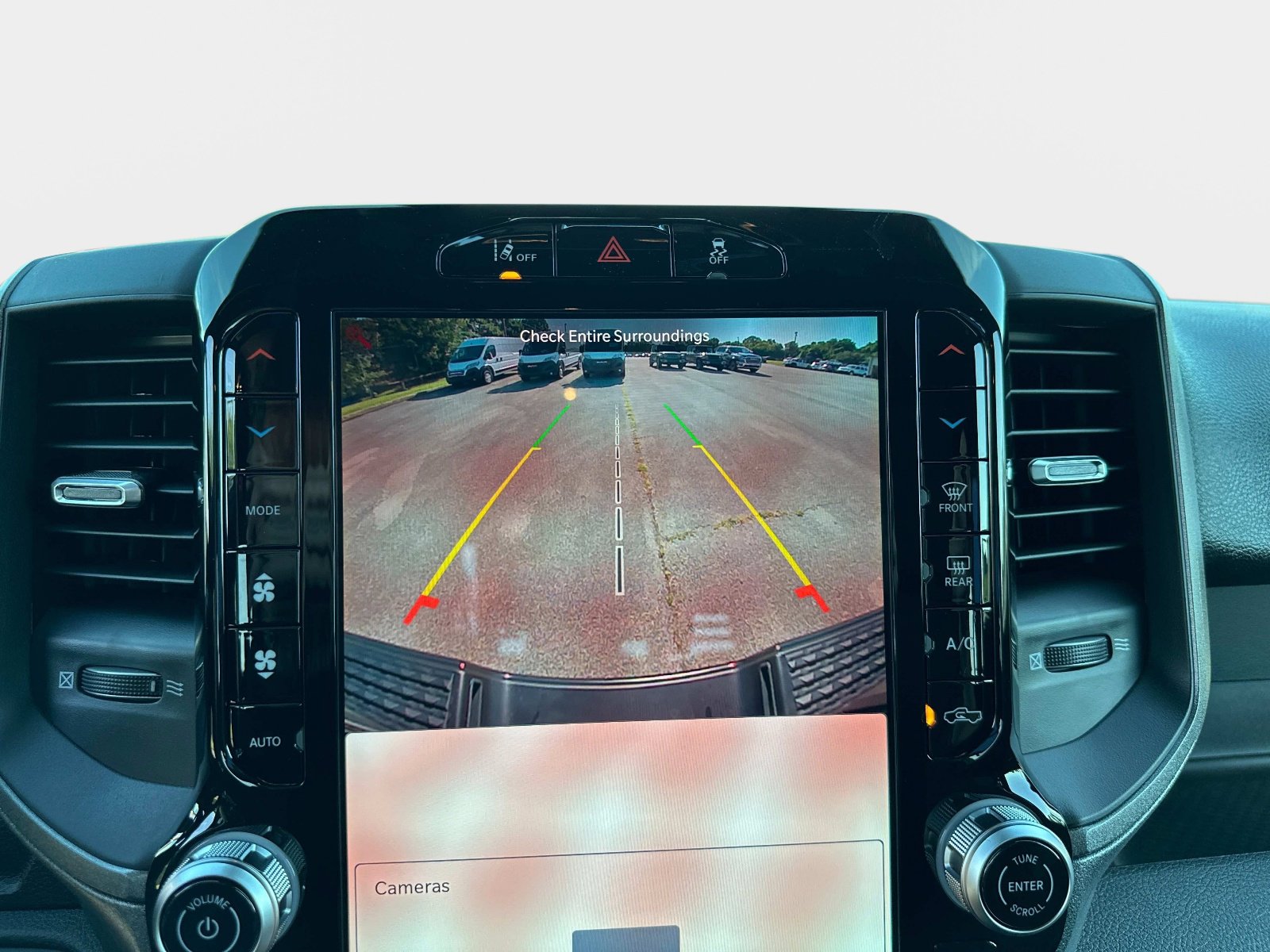 2025 RAM 2500 Tradesman - Photo 25