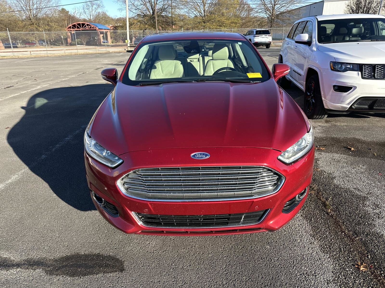 2016 Ford Fusion Titanium photo 2