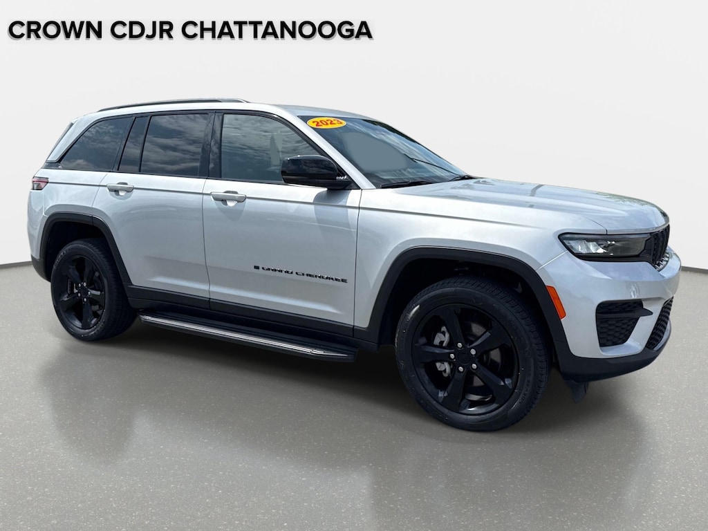 Used 2023 Jeep Grand Cherokee Altitude Altitude 4x4