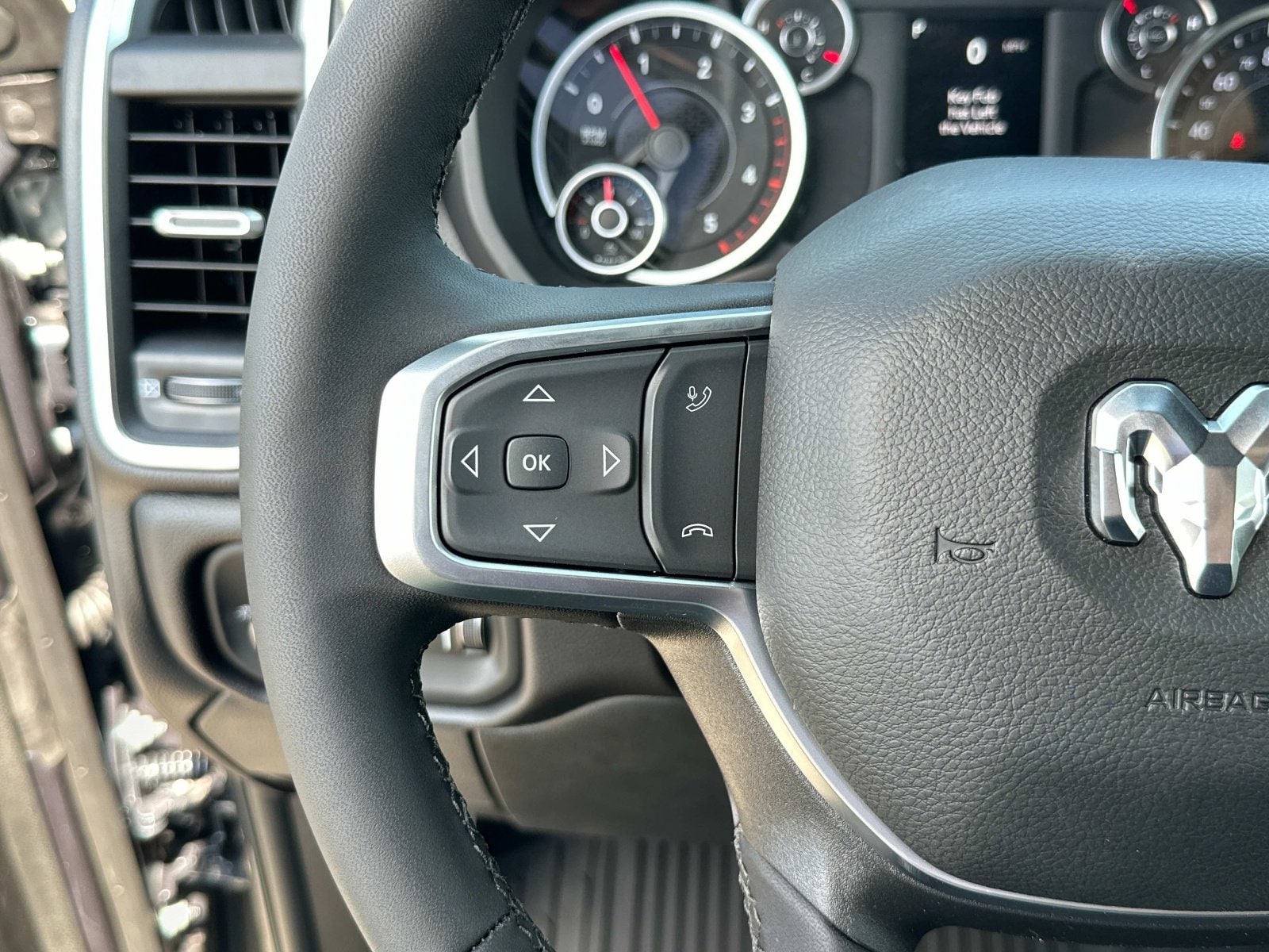 2025 RAM 2500 Big Horn - Photo 30