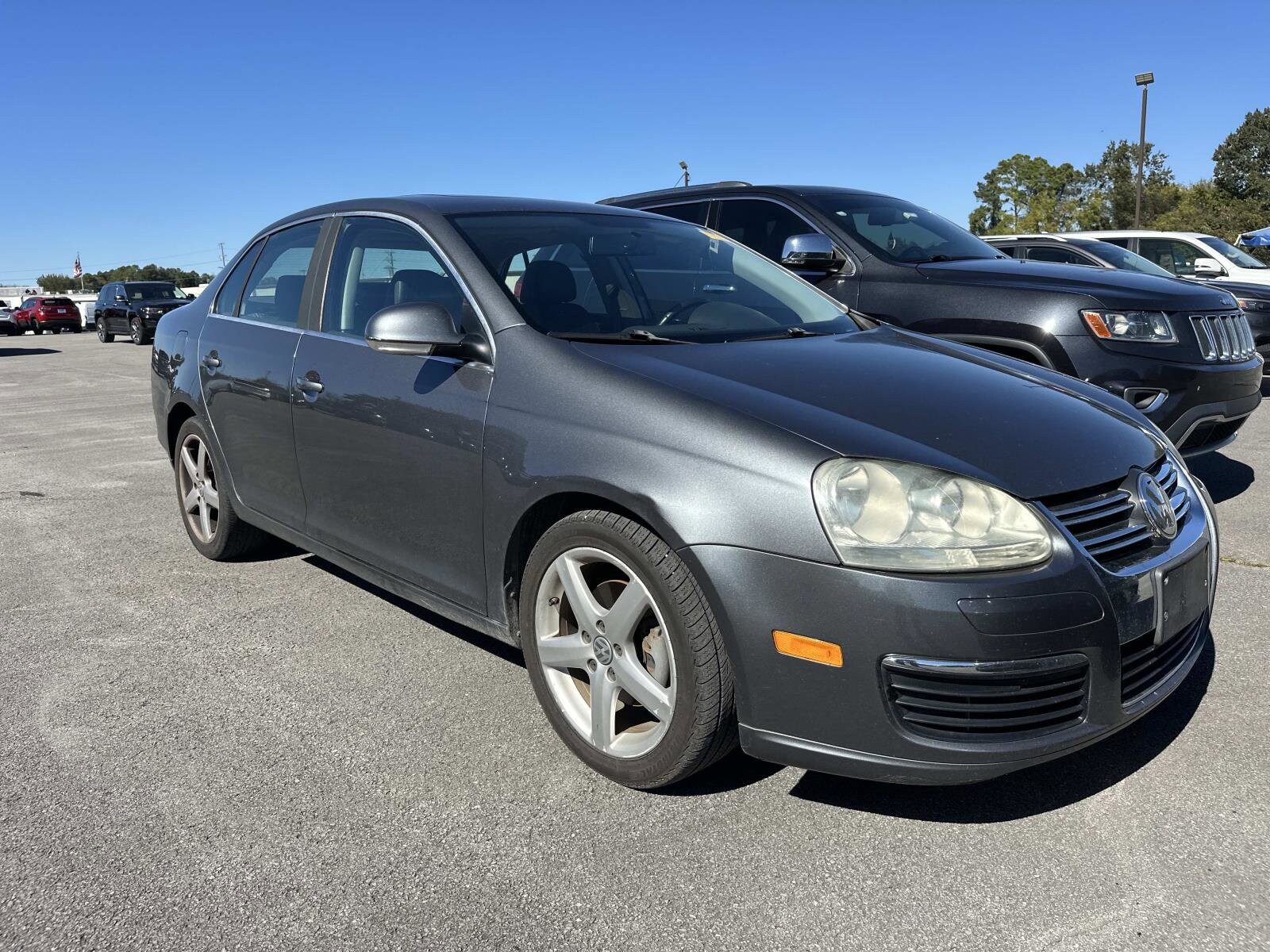 2008 Volkswagen Jetta SEL photo 3