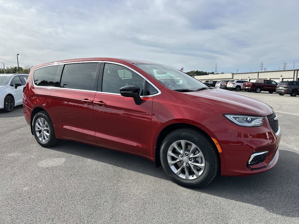 New 2026 Chrysler Pacifica Select Passenger Van