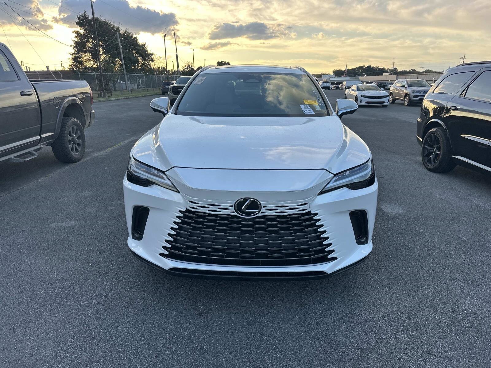 2023 Lexus RX 350 Premium photo 2