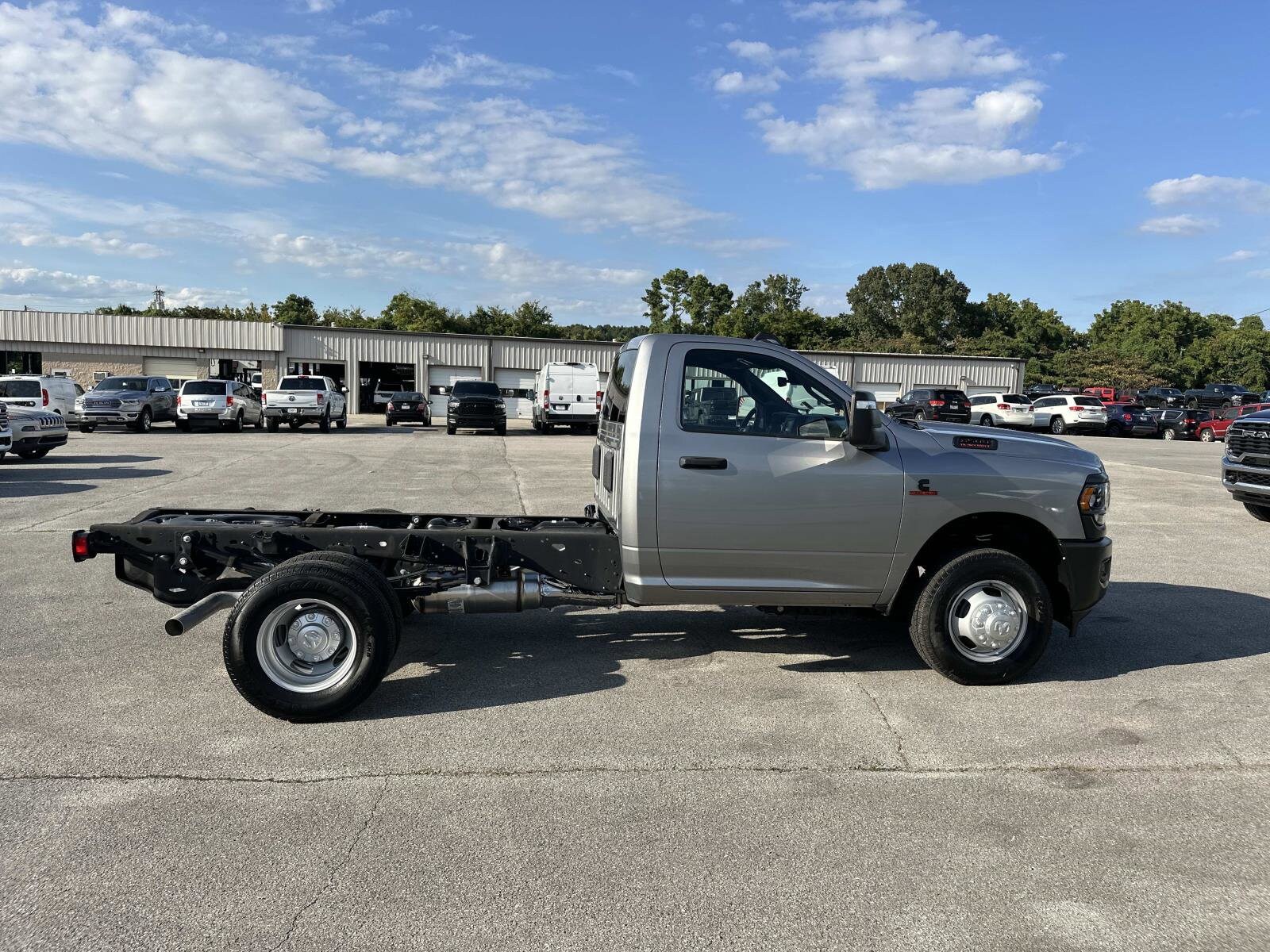 2024 Ram 3500 Tradesman photo 3