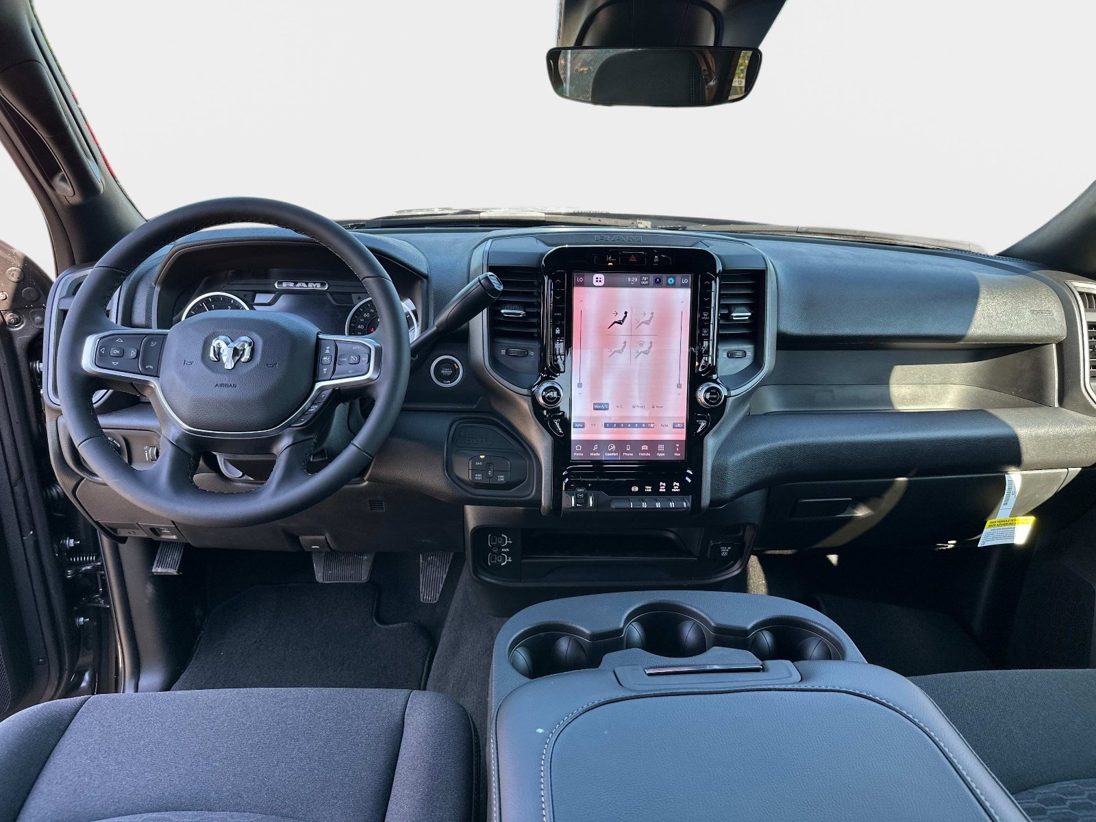 2025 RAM 2500 Tradesman - Photo 18