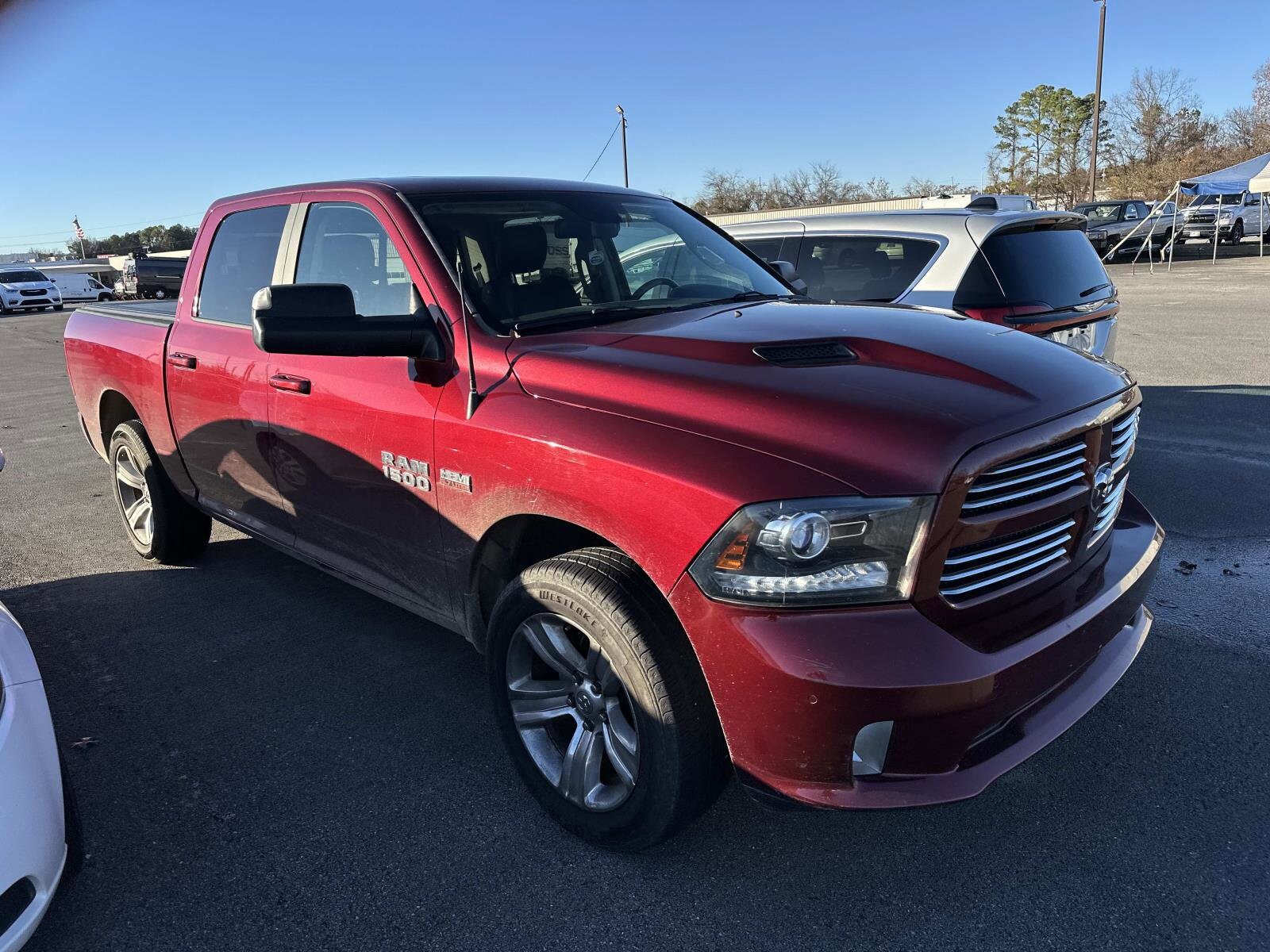 2017 Ram 1500 Sport photo 3