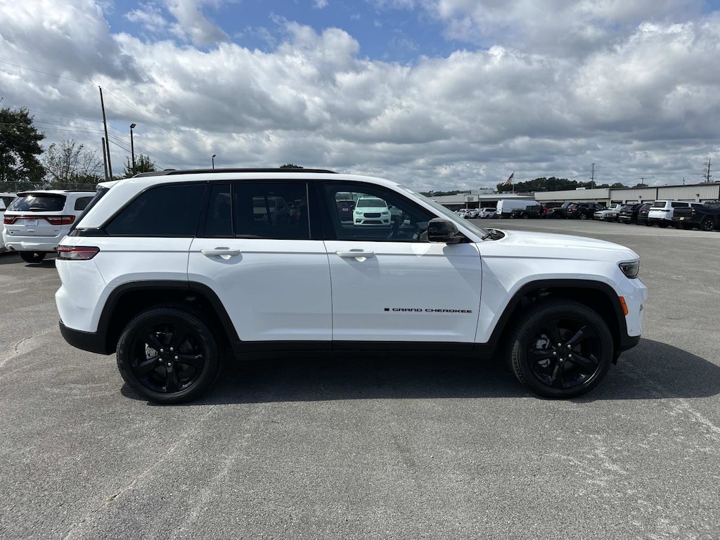 New 2025 Jeep Grand Cherokee Limited Sport Utility