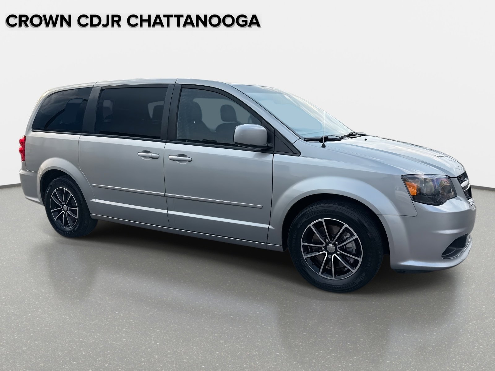 Used 2017 Dodge Grand Caravan SE Plus with VIN 2C4RDGBG0HR651919 for sale in Chattanooga, TN