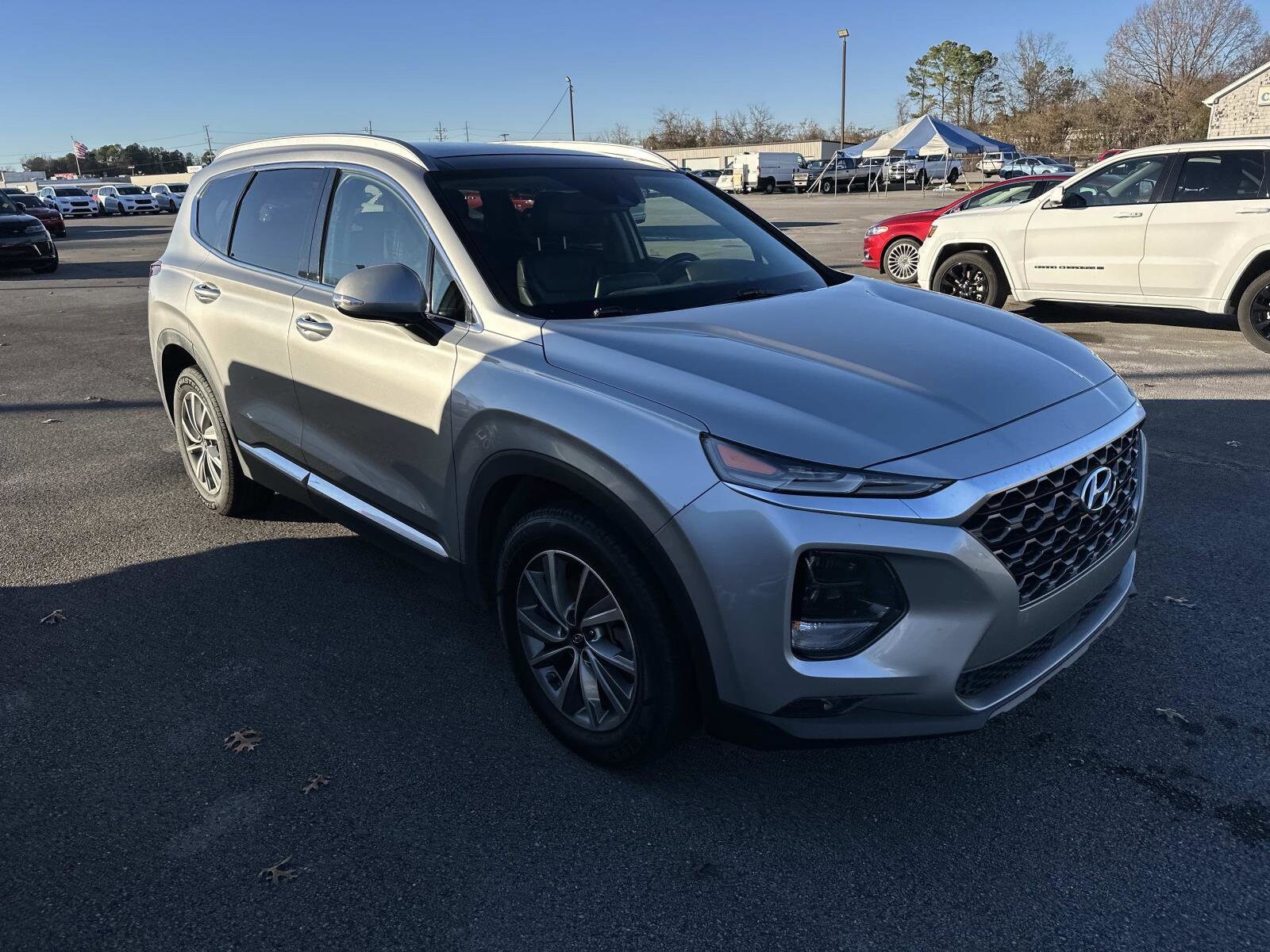 2020 Hyundai Santa Fe SEL photo 2