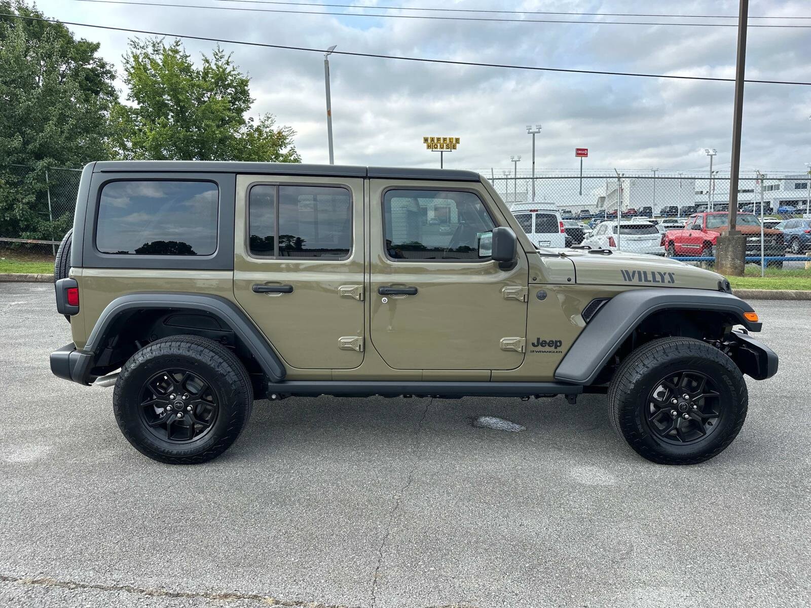 2025 Jeep Wrangler Sport photo 2