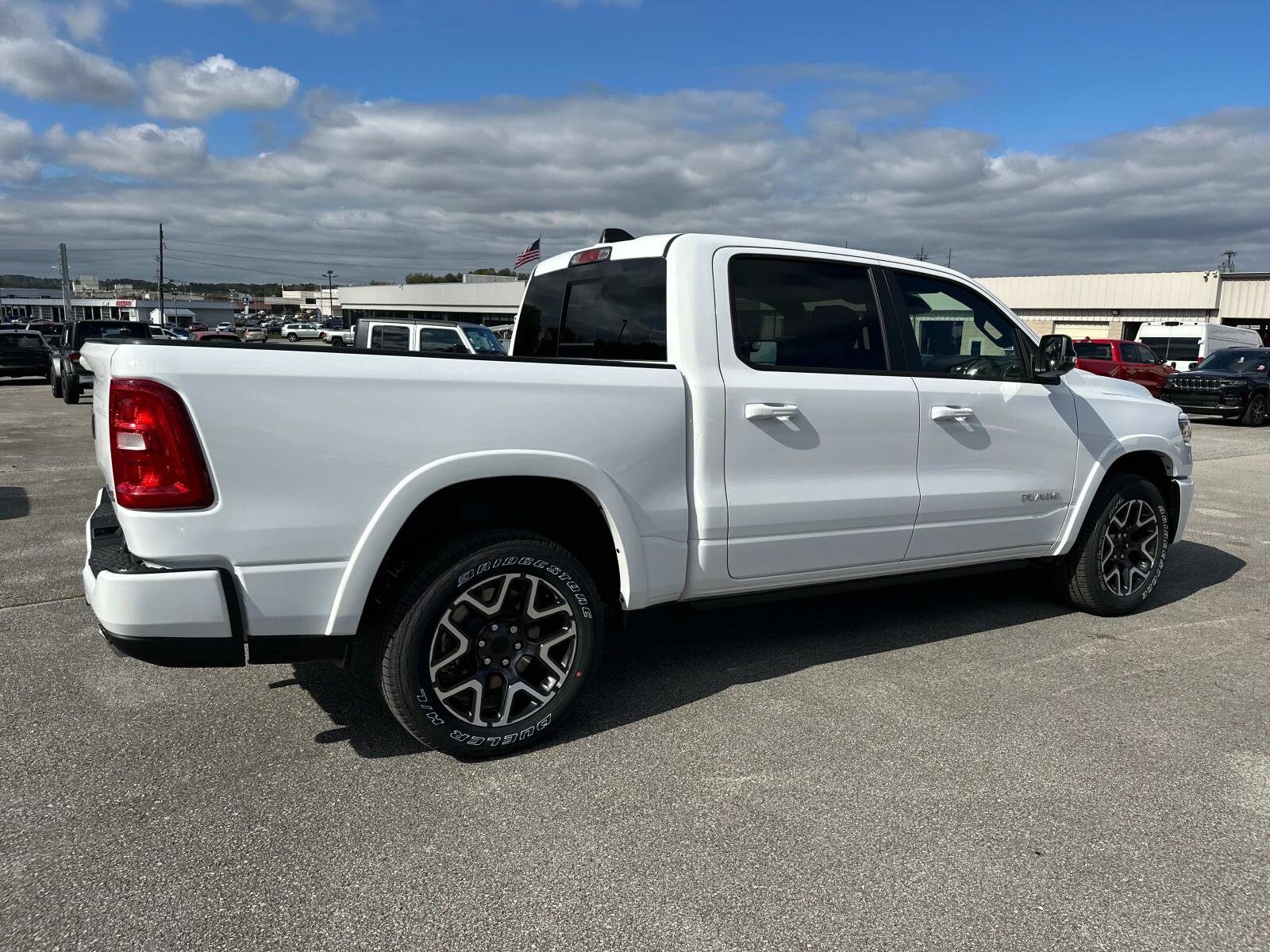 2025 Ram 1500 Laramie photo 4