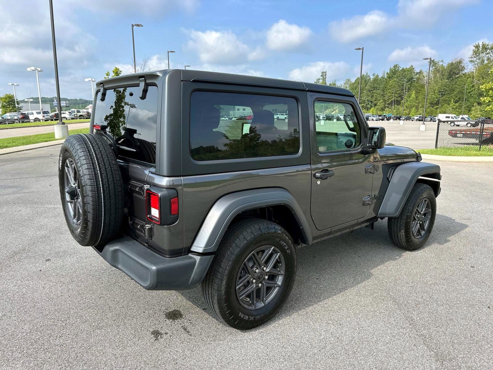 2024 Jeep Wrangler Sport S photo 4