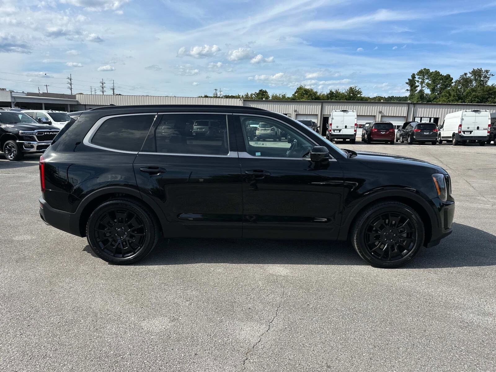 2022 Kia Telluride SX photo 3