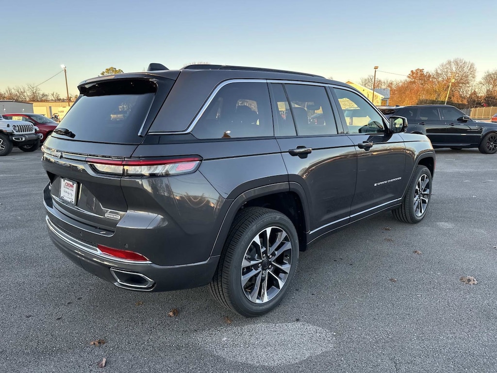 New 2025 Jeep Grand Cherokee Overland Sport Utility