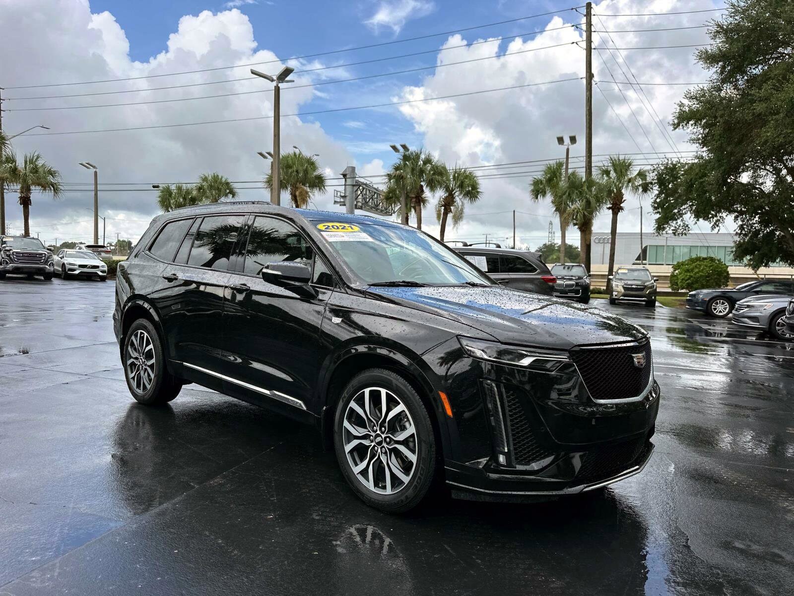 2021 Cadillac XT6 Sport photo 2