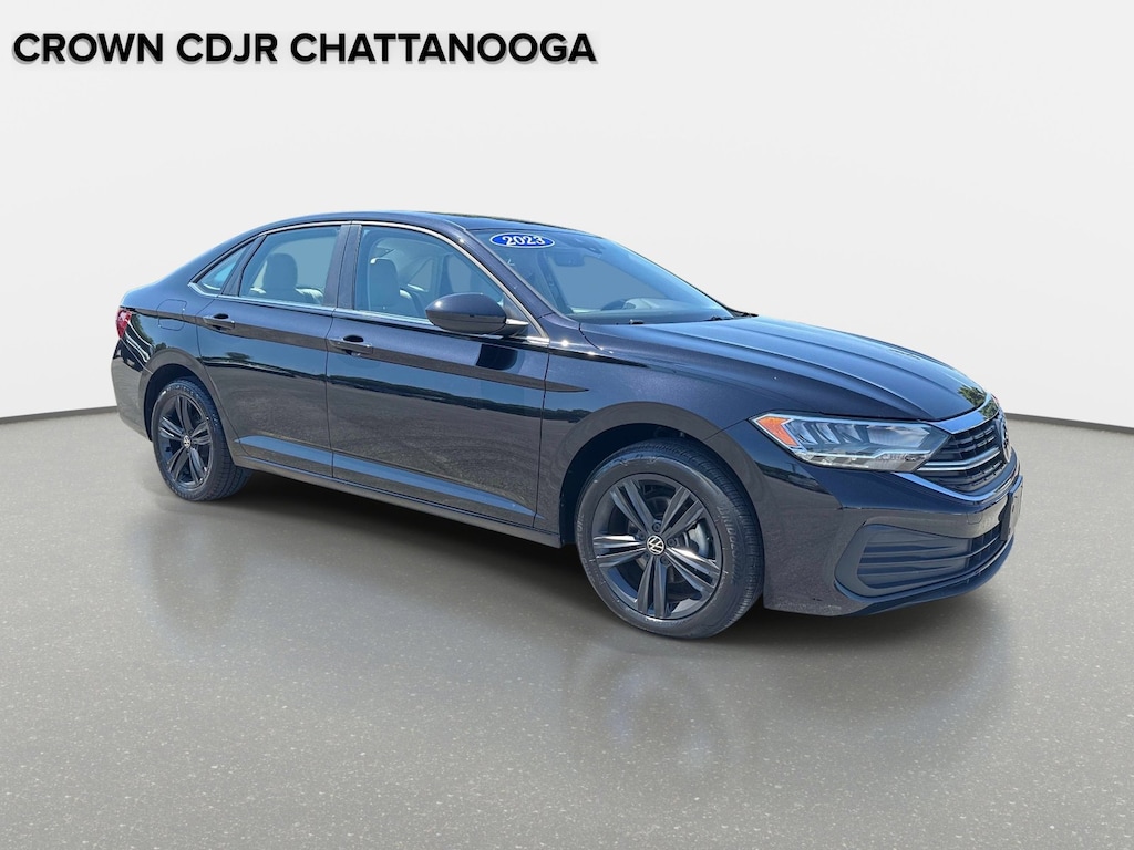 Used 2023 Volkswagen Jetta SE SE Auto