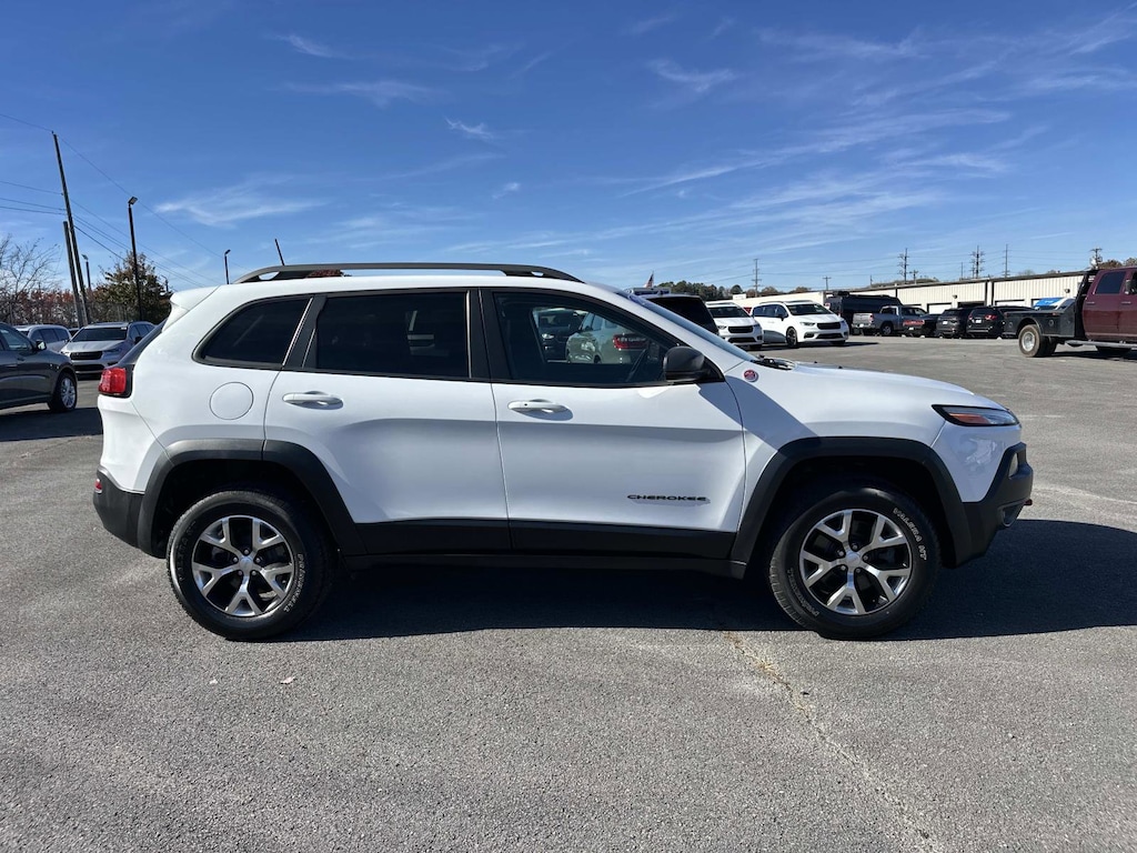 Used 2018 Jeep Cherokee Trailhawk Trailhawk 4x4