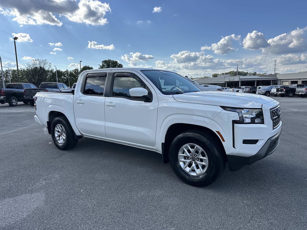 Used 2024 Nissan Frontier SV Crew Cab 4x2 SV