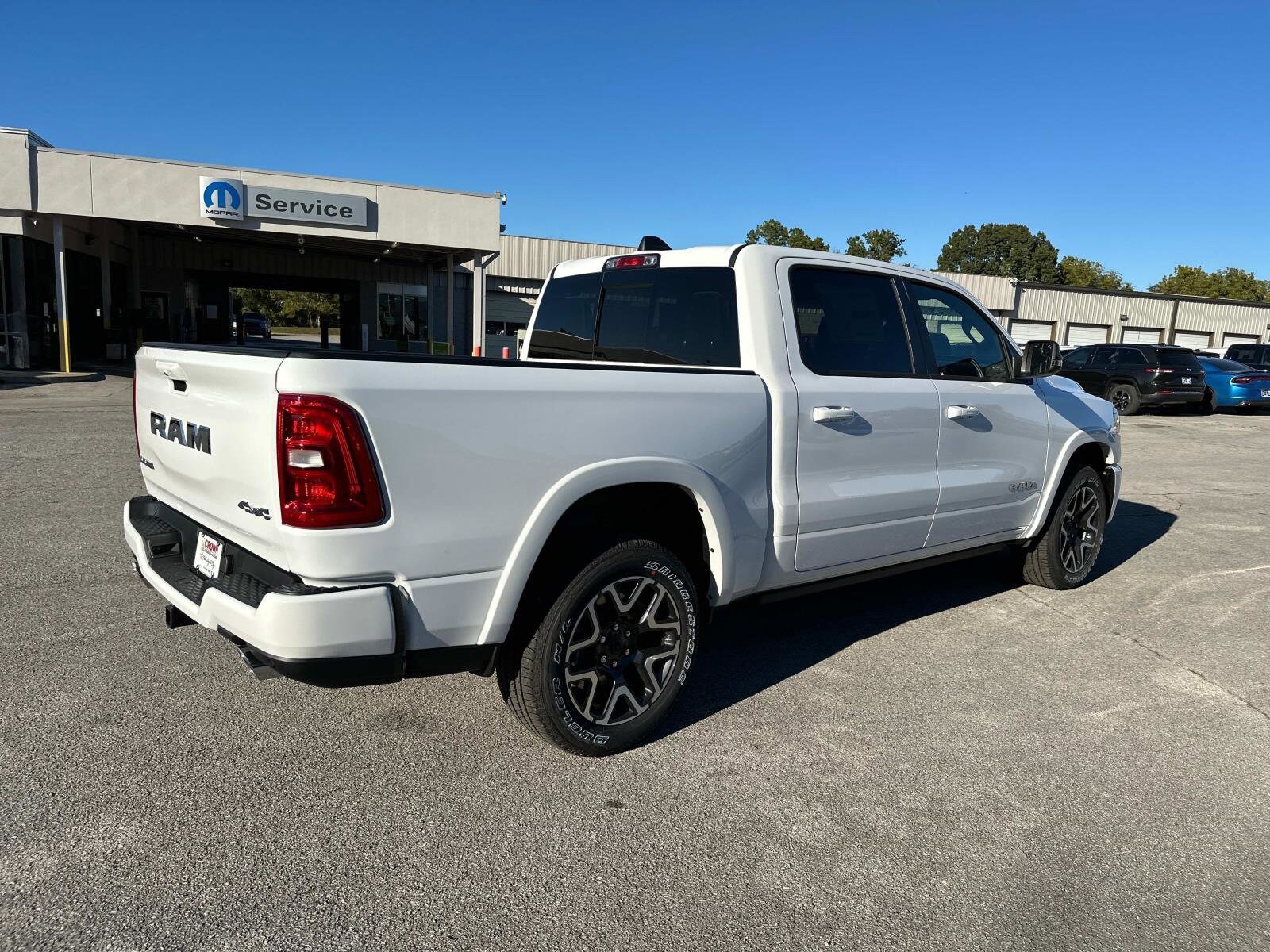 2025 Ram 1500 Laramie photo 4