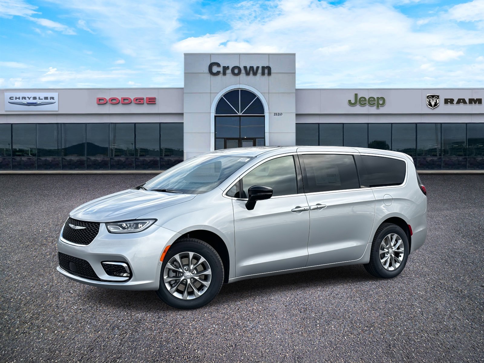 2026 Chrysler Pacifica Limited's photo