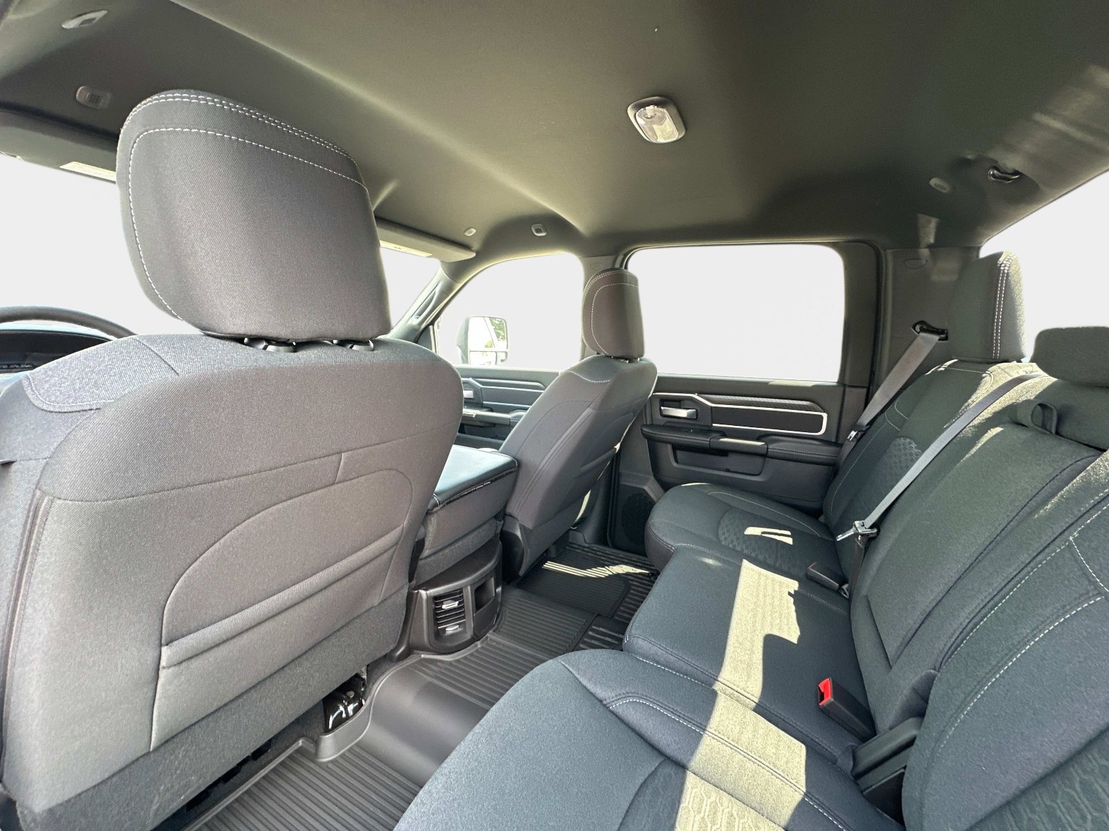 2025 RAM 2500 Big Horn - Photo 18