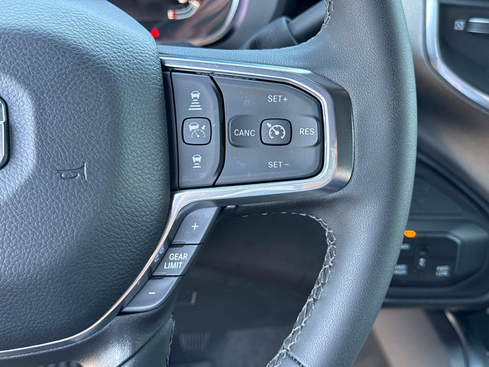 2025 RAM Ram 2500 Pickup Laramie - Photo 30