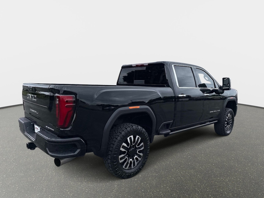 Used 2025 GMC Sierra 2500HD Denali Ultimate 4WD Crew Cab 159 Denali Ultimate