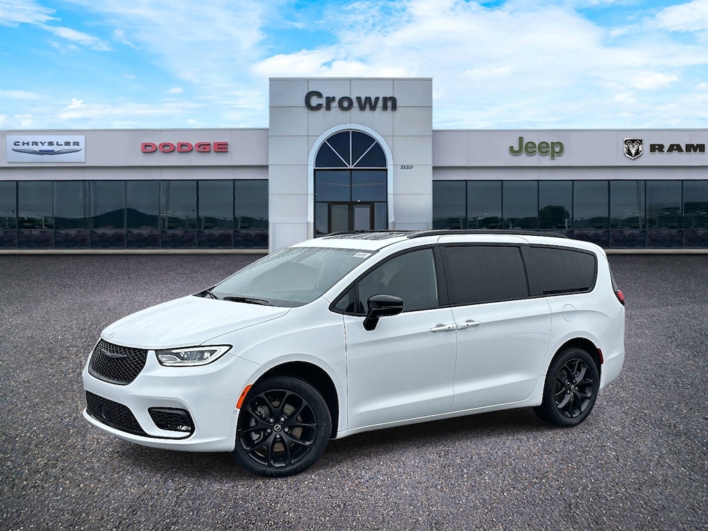 New 2026 Chrysler Pacifica Limited Passenger Van