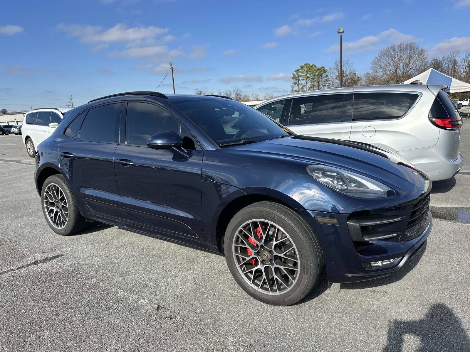 2017 Porsche Macan Turbo photo 3