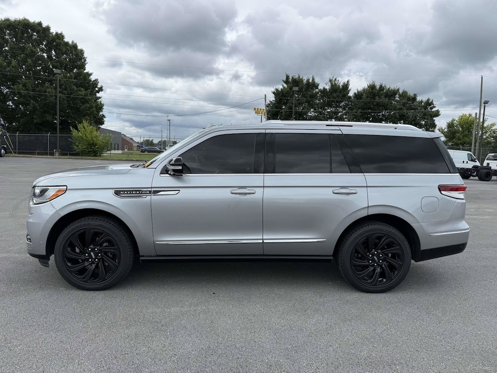 Used 2023 Lincoln Navigator Reserve Reserve 4x4