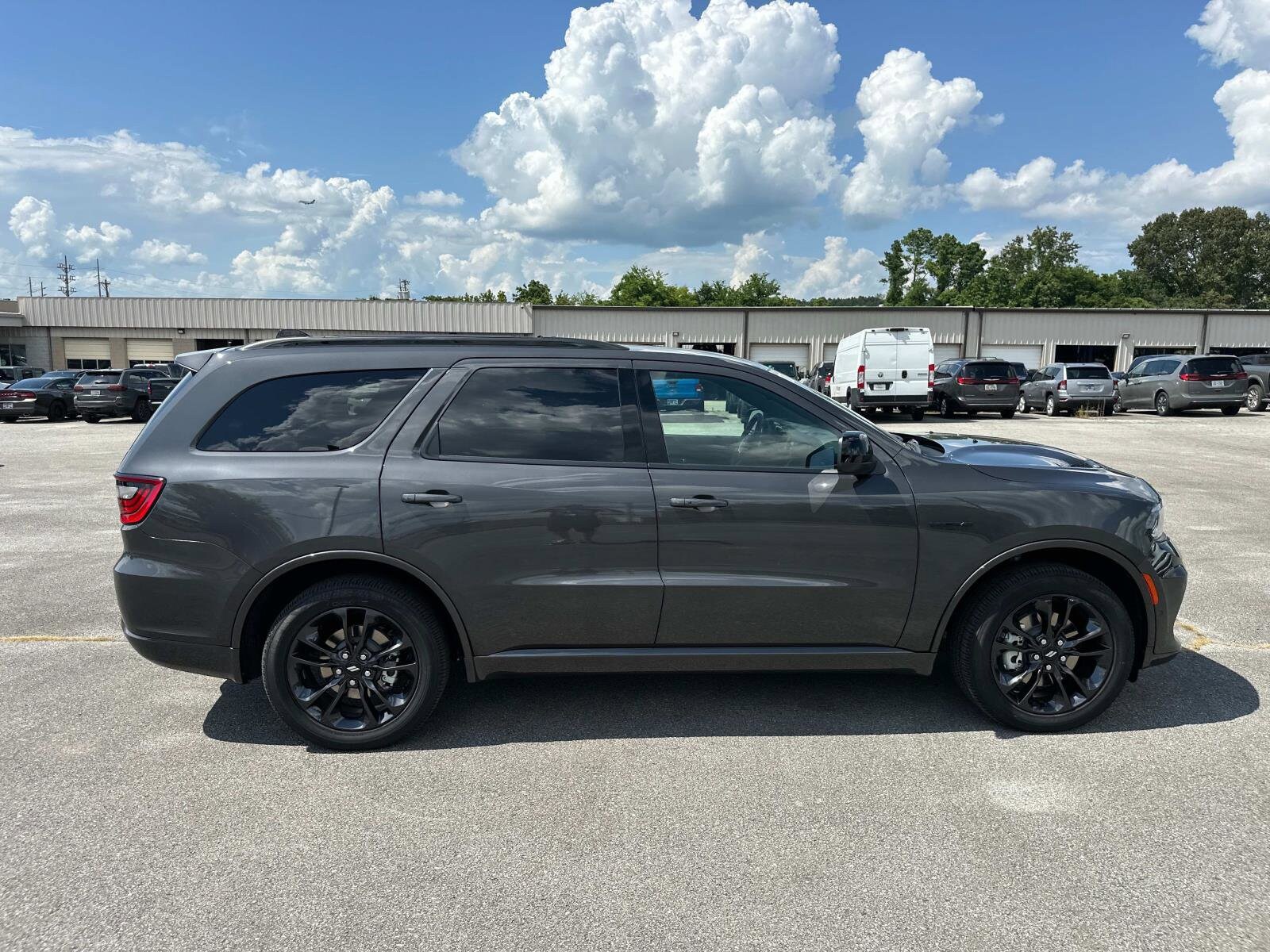 2025 Dodge Durango R/T photo 3