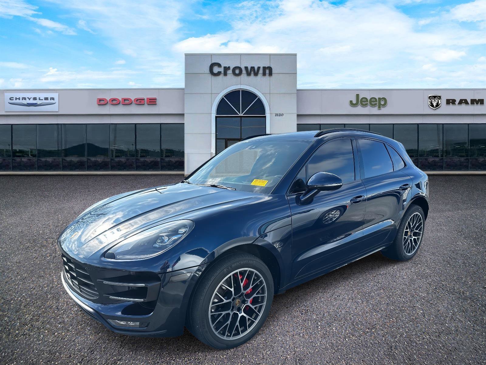 2017 Porsche Macan Turbo's photo