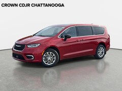 2026 Chrysler Pacifica Select Passenger Van