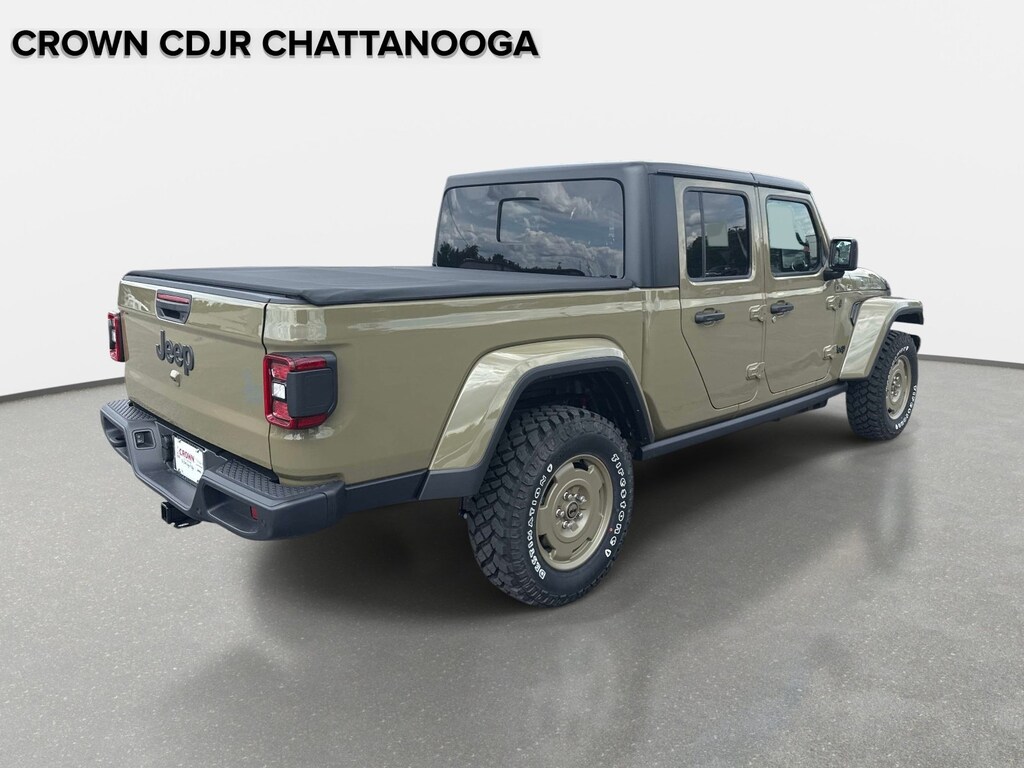 New 2026 Jeep Gladiator Sport Pickup