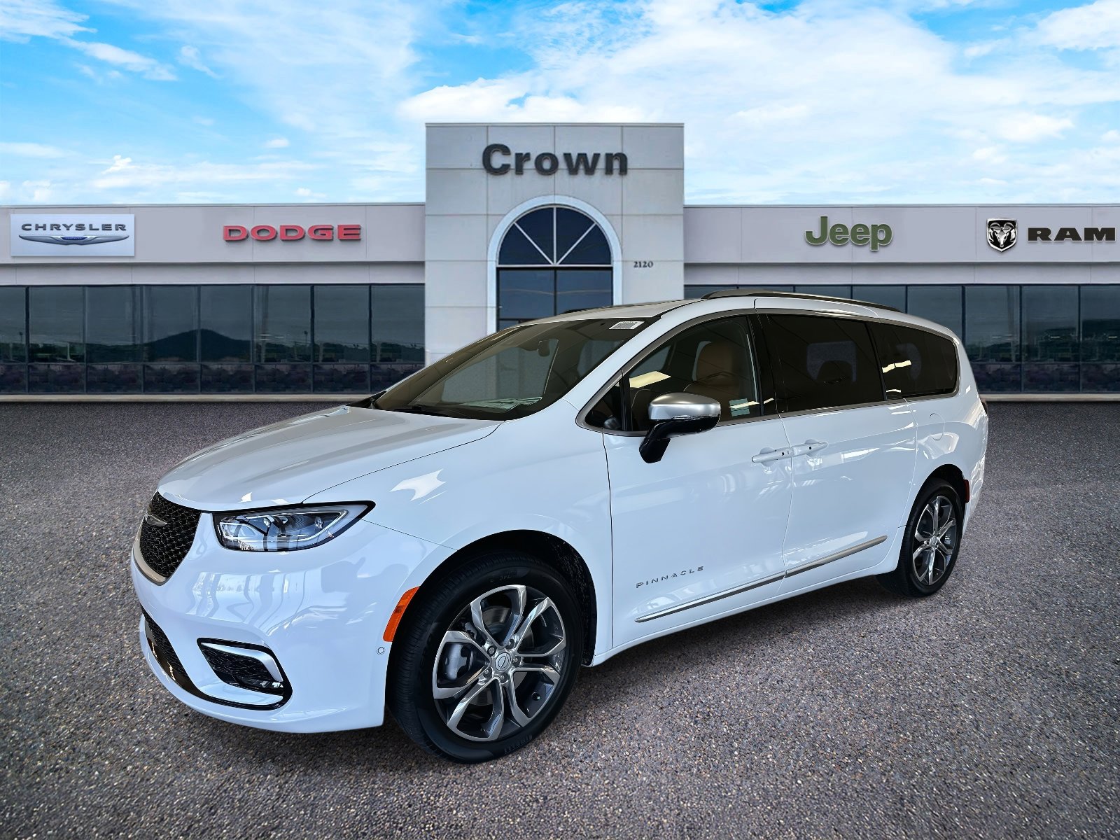 2026 Chrysler Pacifica Pinnacle's photo