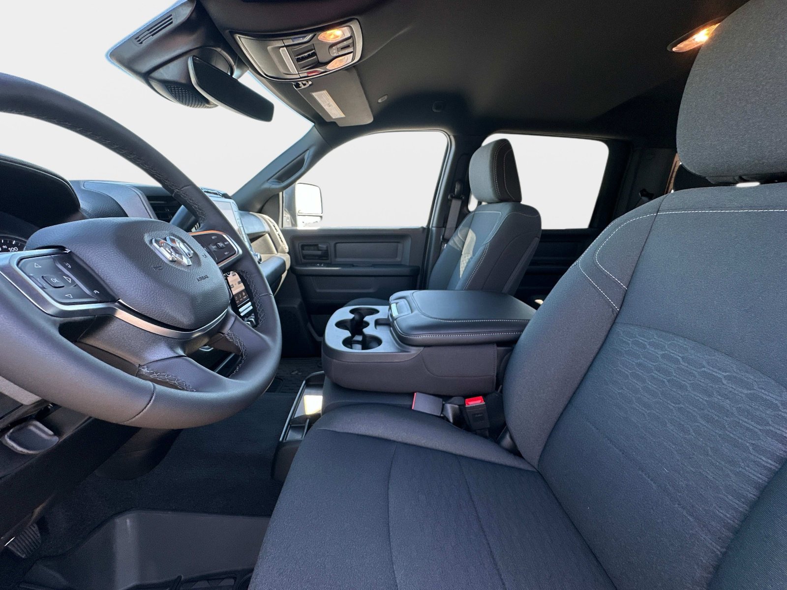 2025 RAM 2500 Tradesman - Photo 23