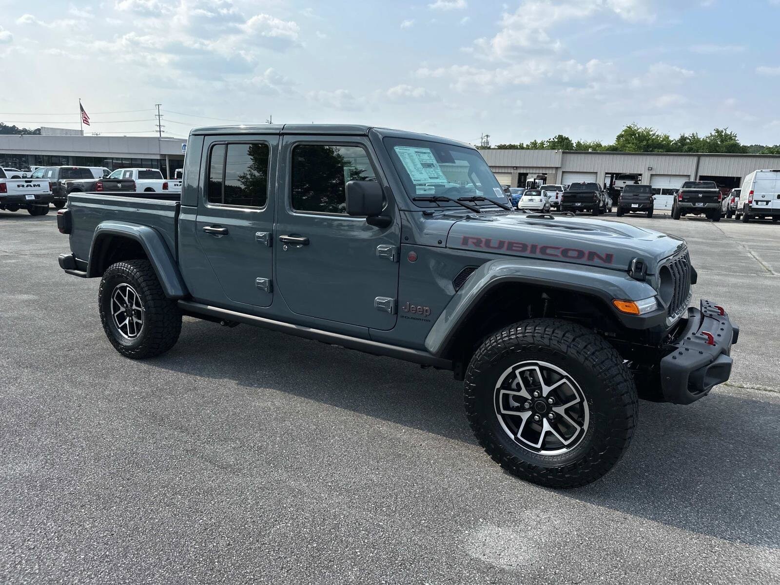 2025 Jeep Gladiator Rubicon photo 2