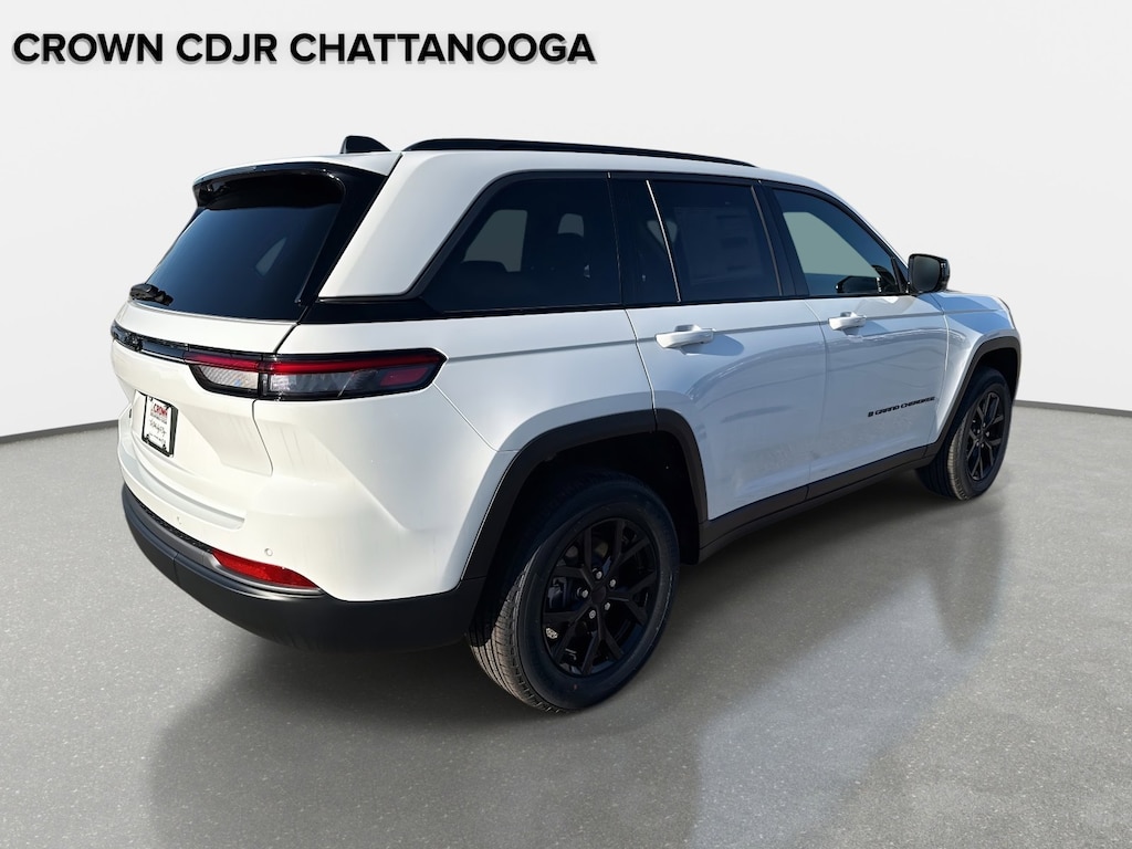 New 2026 Jeep Grand Cherokee Laredo Sport Utility
