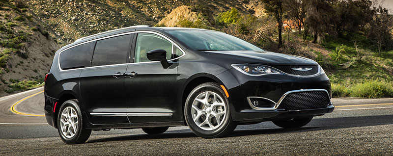 2017 Chrysler Pacifica - Crown CDJR of Chattanooga