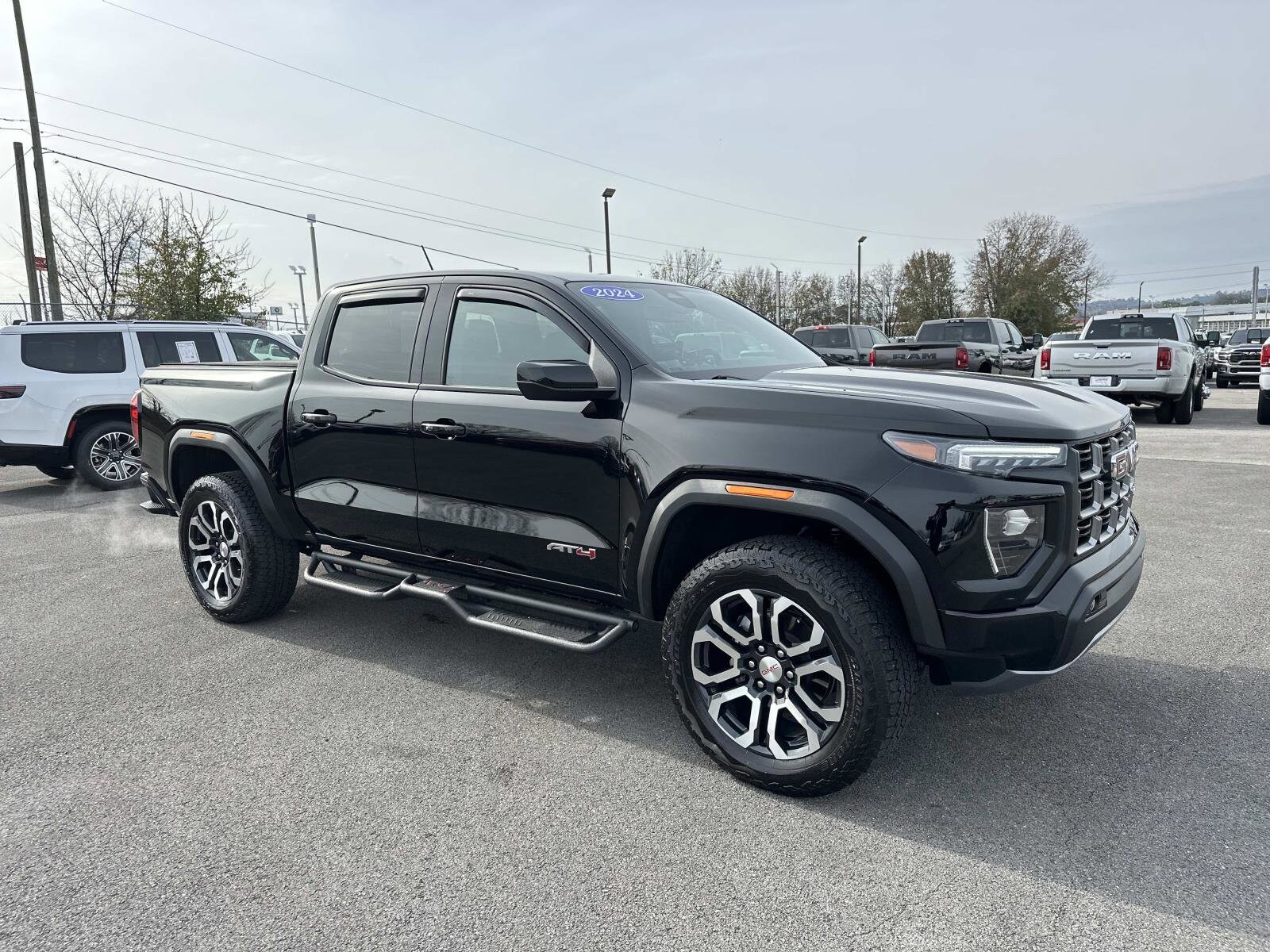 2024 Gmc Canyon AT4 photo 2